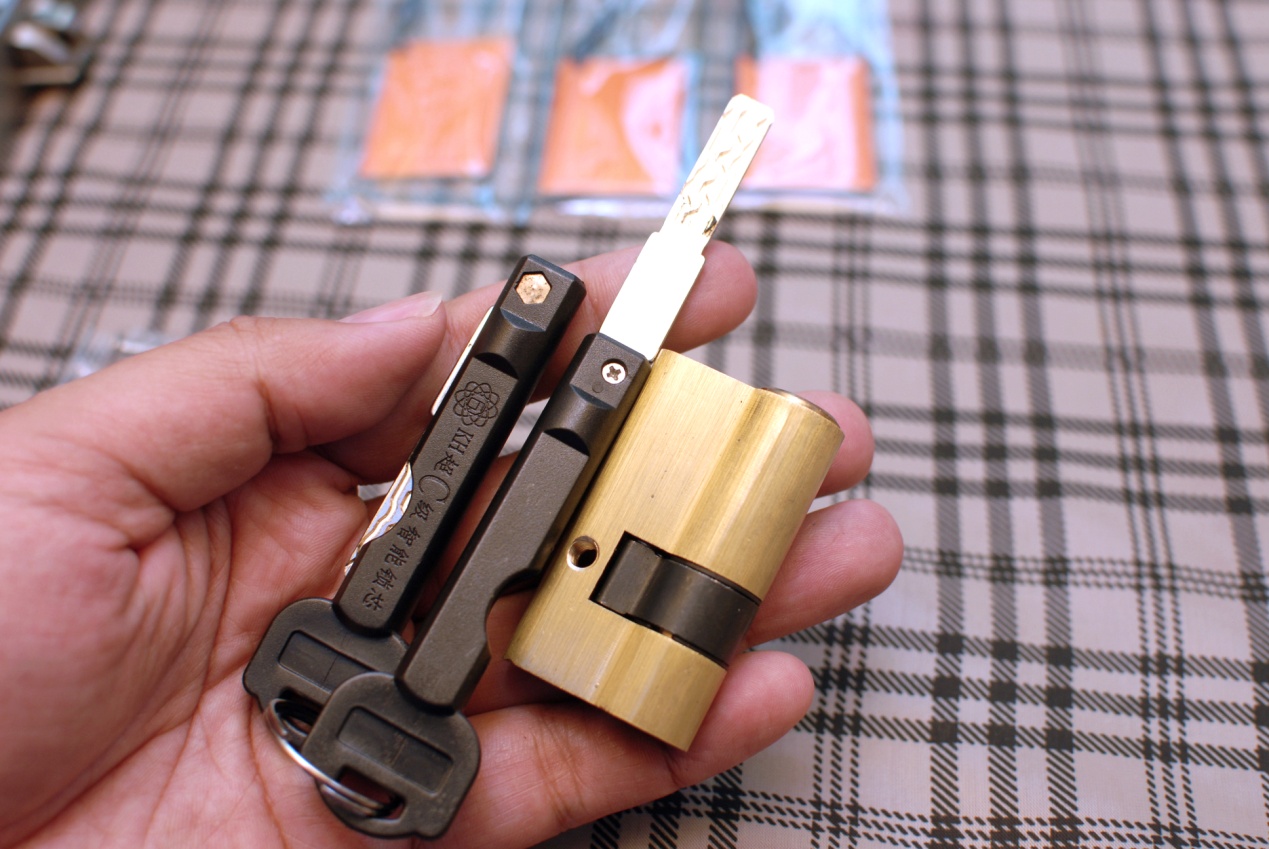 让每一次回家都变得轻松愉悦：小益智能指纹锁E206体验