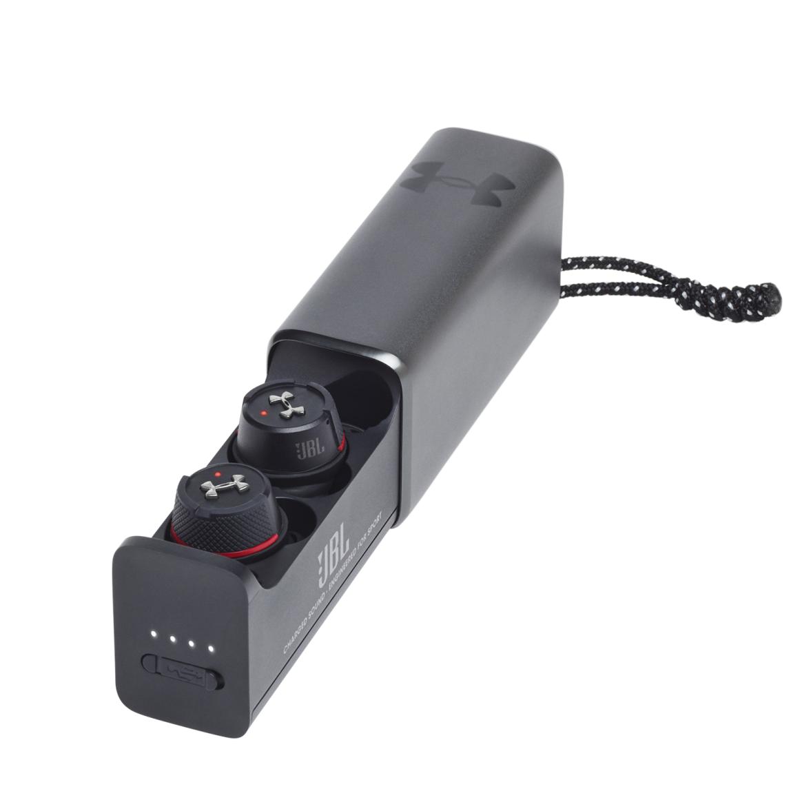 用过JBL耳机后，才知道在运动领域BOSE和BO原来只是个弟弟