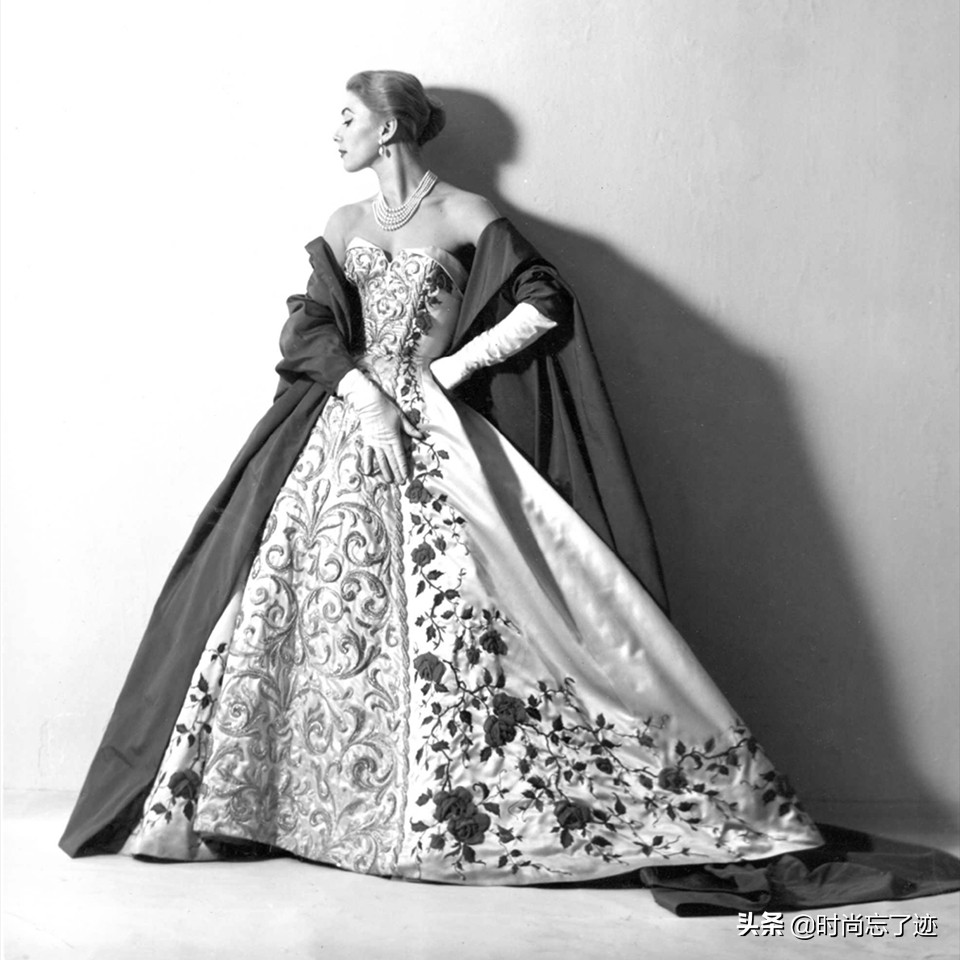 黑领结穿搭,blacktie礼服可以不系领结吗