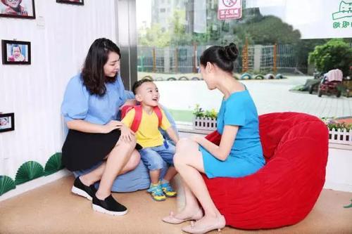 很多家长挤破头要去民办学校,为什么入公办幼儿园那么难