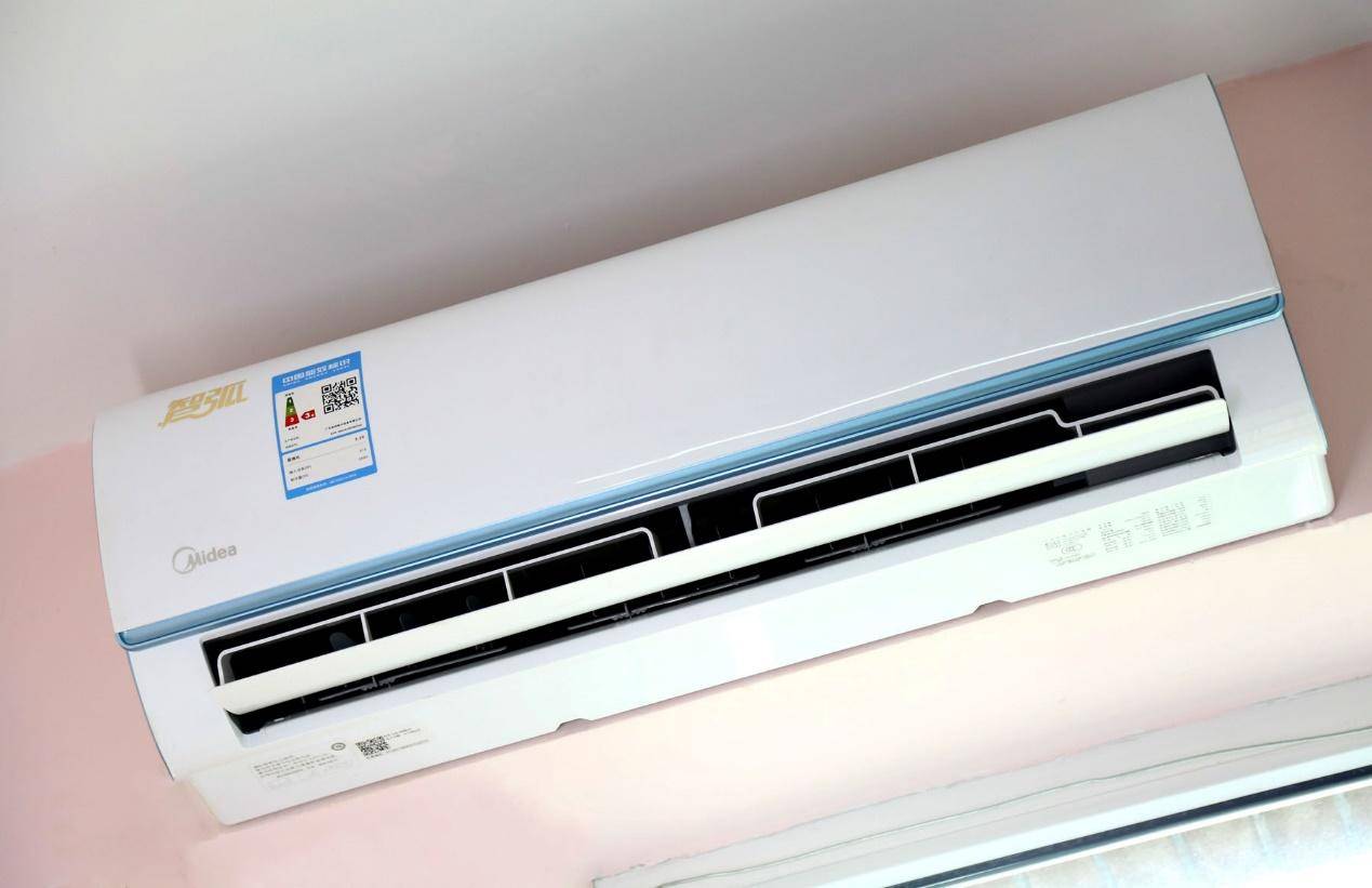 远离炎热，美的智弧守护一夏