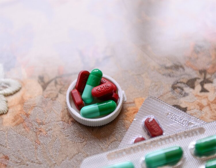 去痛片跟布洛芬哪个副作用大,去痛片和布洛芬哪个更有效