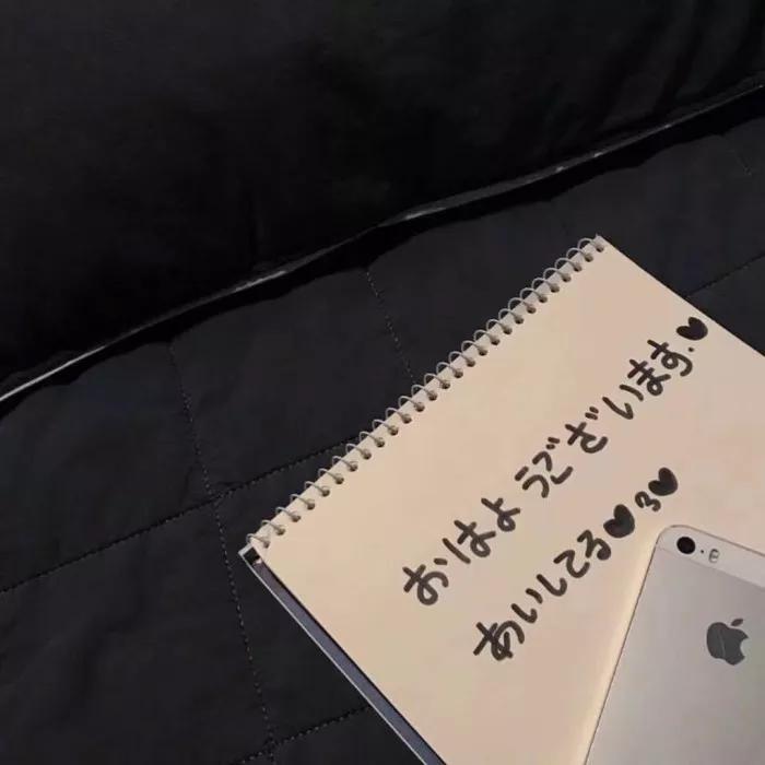 暗黑系朋友圈背景图高级质感,高冷背景图女生暗黑系