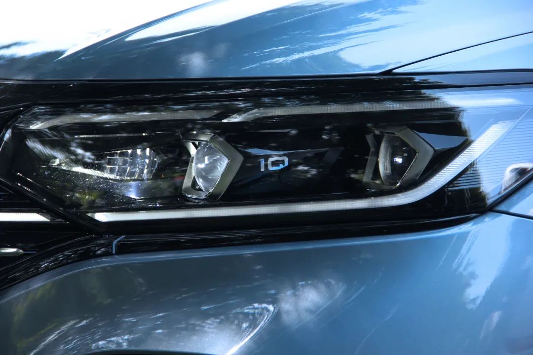 最新款帕萨特顶配评测,不再油腻