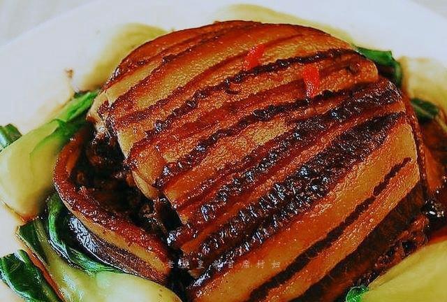 一条旅游路线打通欧亚,一条沿中国边界自驾游的路线