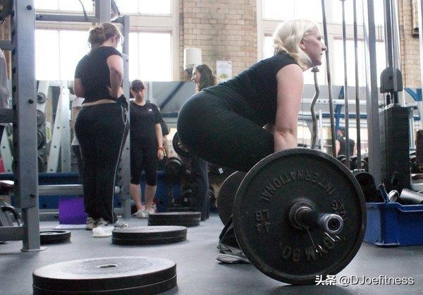 健身增肌增重饮食表,健身期间发胖的征兆