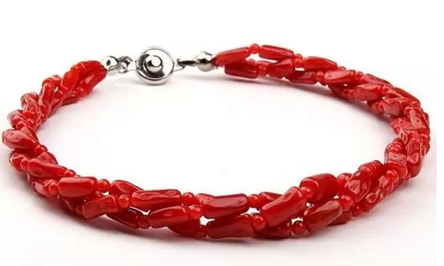 美丽的女人应该拥有漂亮的珍珠,美丽的女人都应该有一个胸针