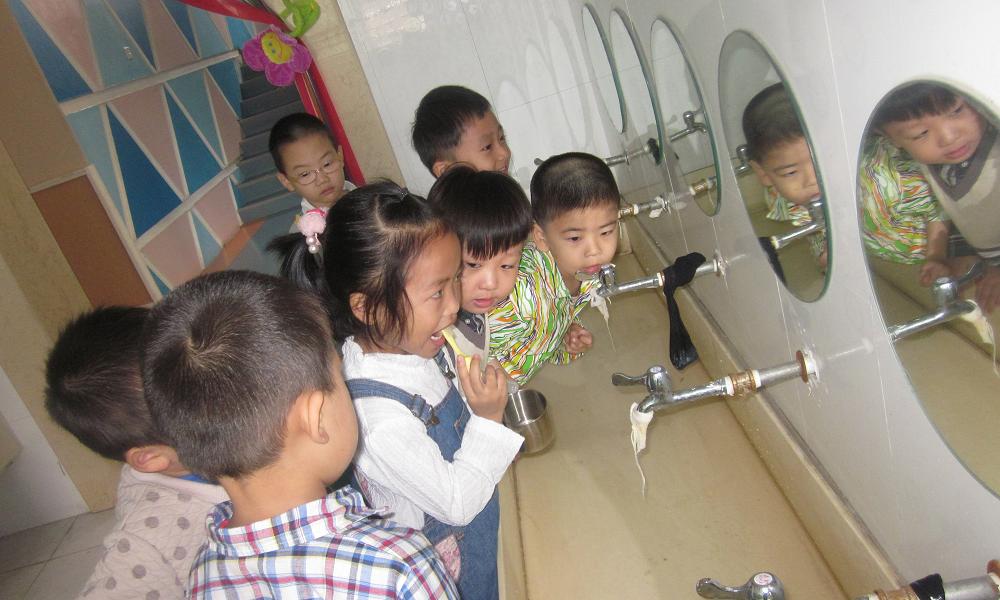 小孩不小心误食体温计水银怎么办,小孩子误食温度计的碎玻璃怎么办