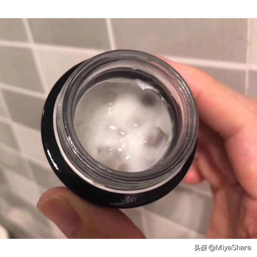 眼霜小黑瓶和小棕瓶哪个好,小棕瓶和怡丽丝尔眼霜