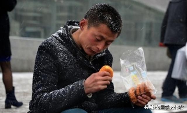 一个人脸皮越厚心理越健康,一个人的脸皮究竟能厚到什么程度