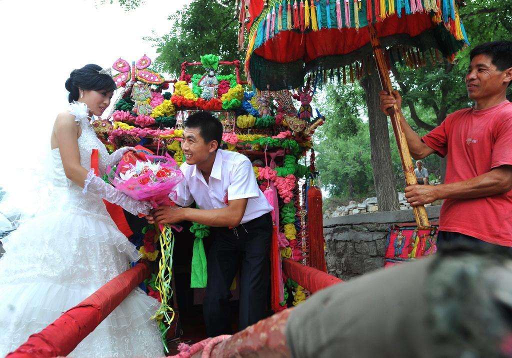 在农村没儿子会被人笑话吧,娘家重男轻女怎么处理