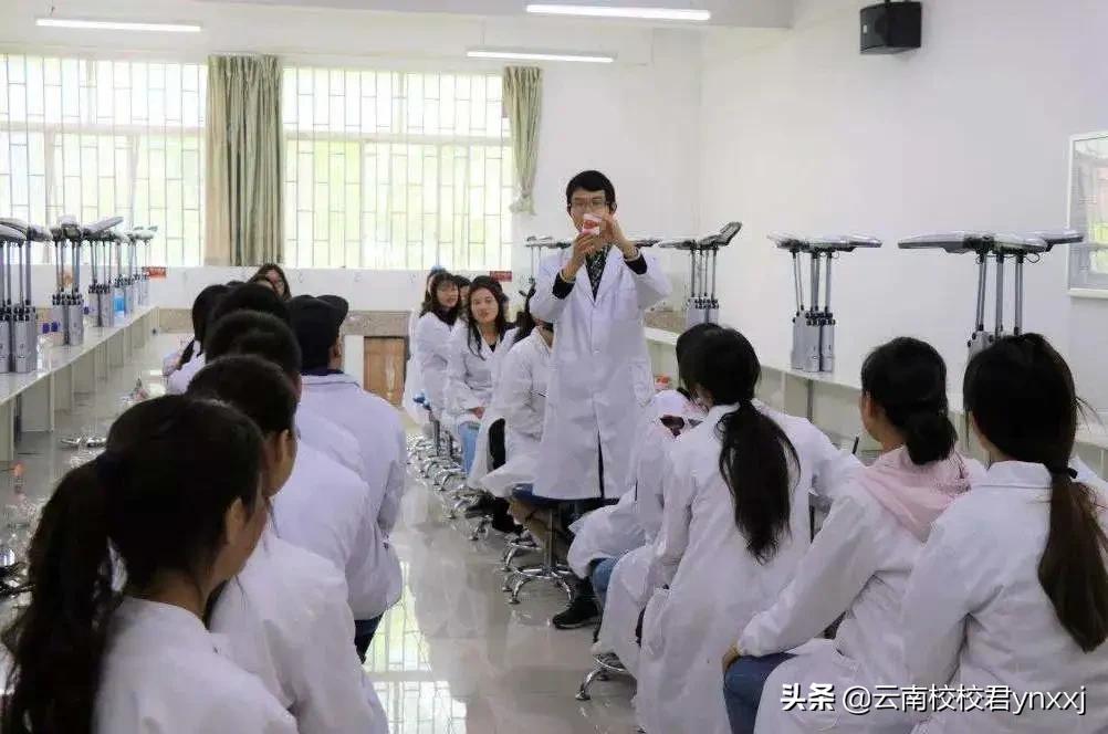云南口腔专业学校哪个比较好,云南哪家大专口腔医学好