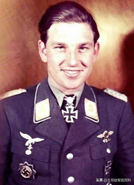 不止飞翔,二战世界第一王牌飞行员