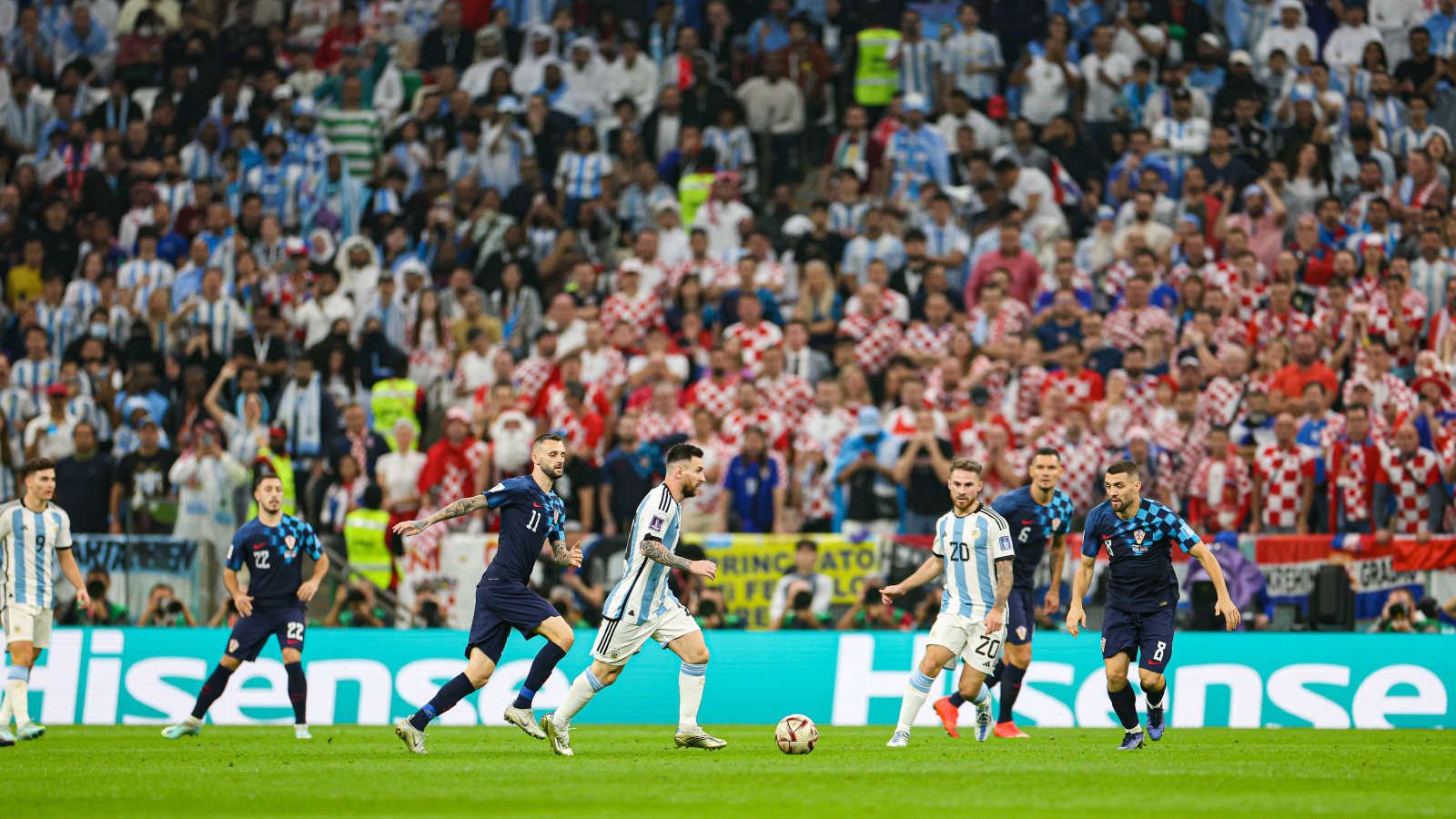 梅西仅6场就跻身队史射手榜第三,梅西首秀独造3球