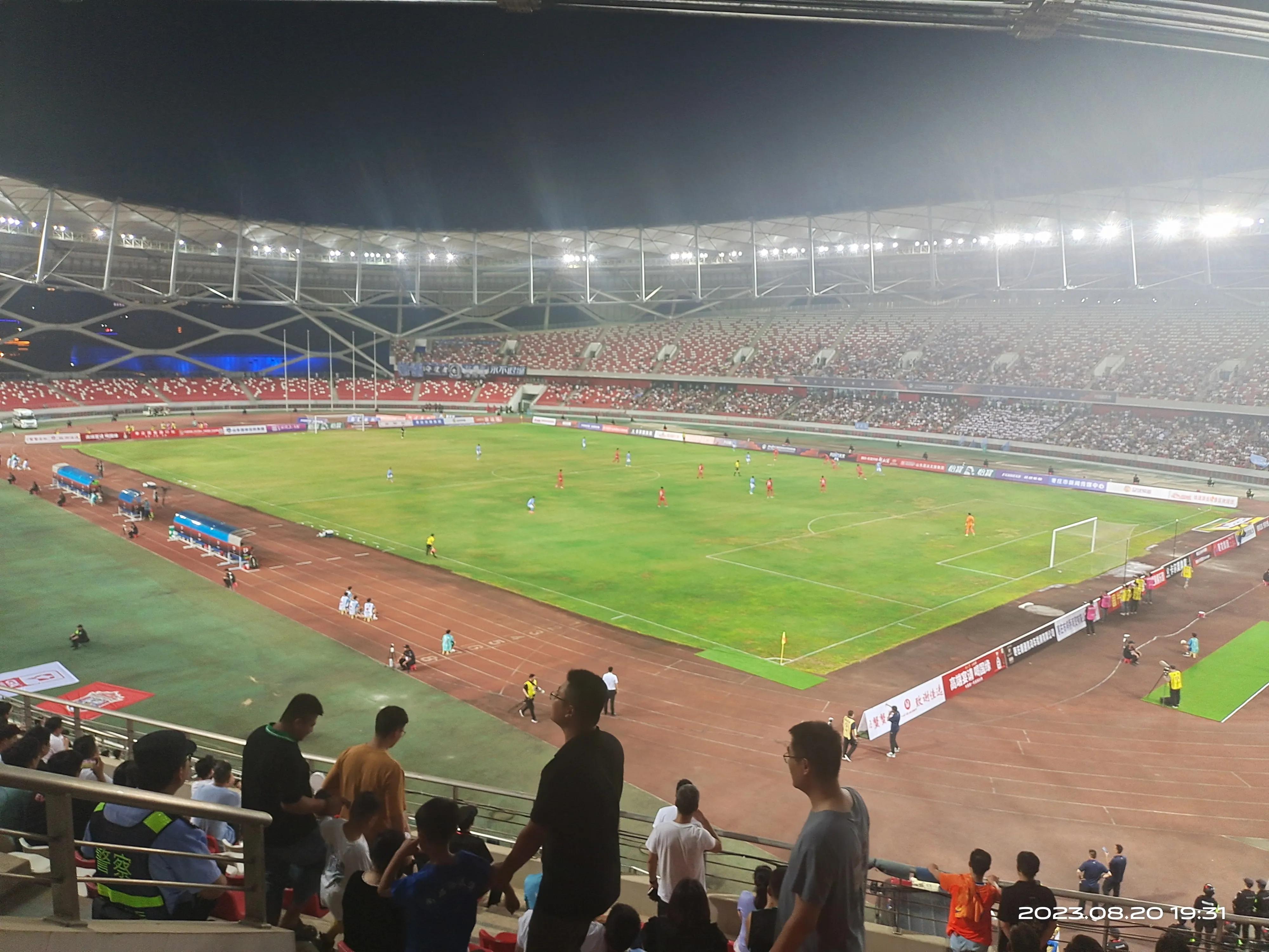 精彩赛事欢呼声不绝于耳,枣庄足球超级联赛