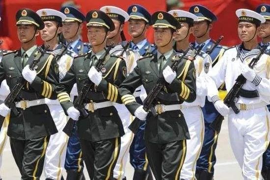 八一军旗颂高清图片,八一军旗颂朗读