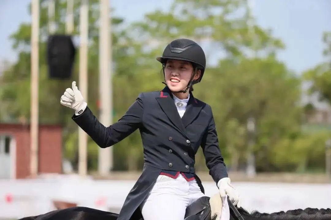 该不该给青少年买马，你的孩子真需要一匹马么？