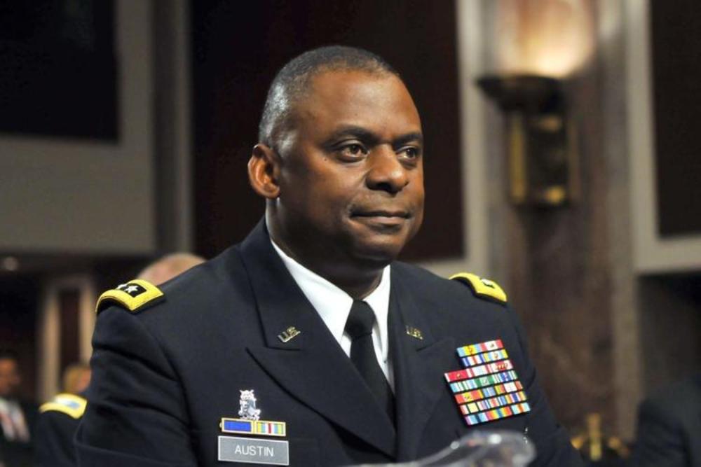 美航母三进南海，五角大楼反怪解放军“粗野”，央视透露重要信号