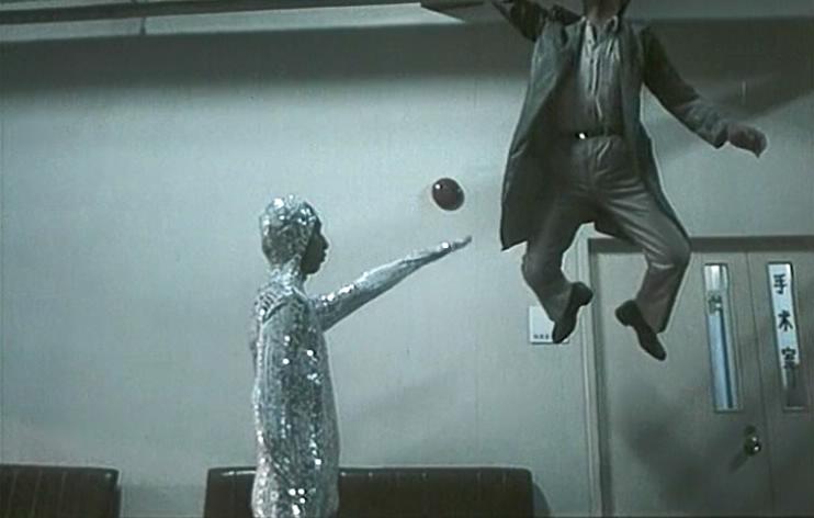 34年过去了，是时候好好谈谈科幻儿童片天花板《霹雳贝贝》了