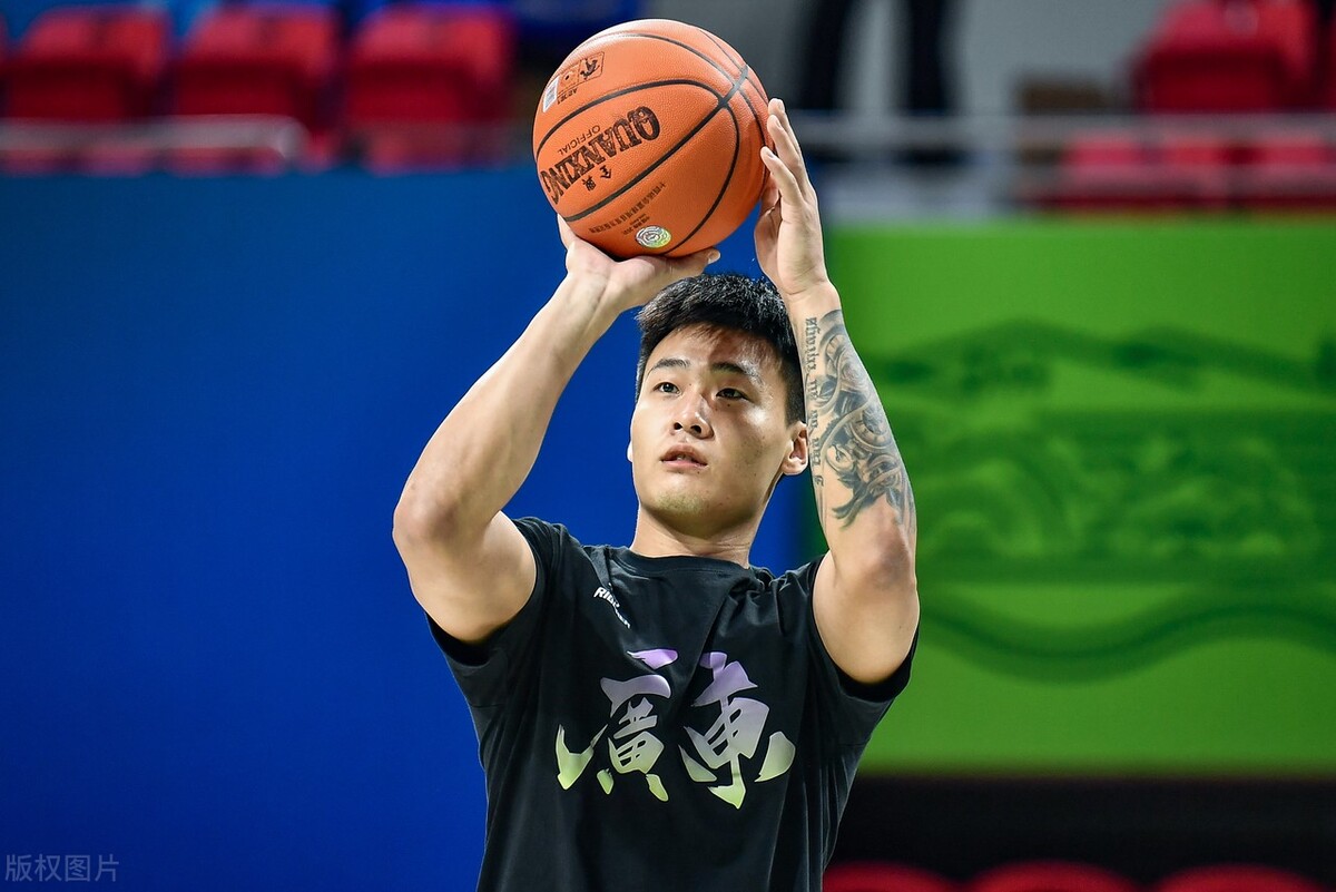 王哲林百亿身家,王哲林赵睿最新视频