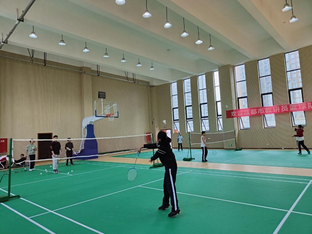 鎴愰兘涓冧腑绀惧洟娲诲姩,鎴愰兘涓冧腑绀惧洟