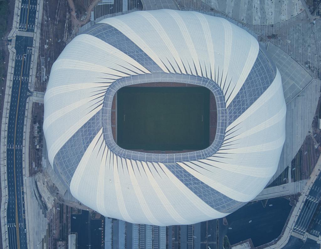 重庆两江新区龙兴足球场,重庆足球运动场建设