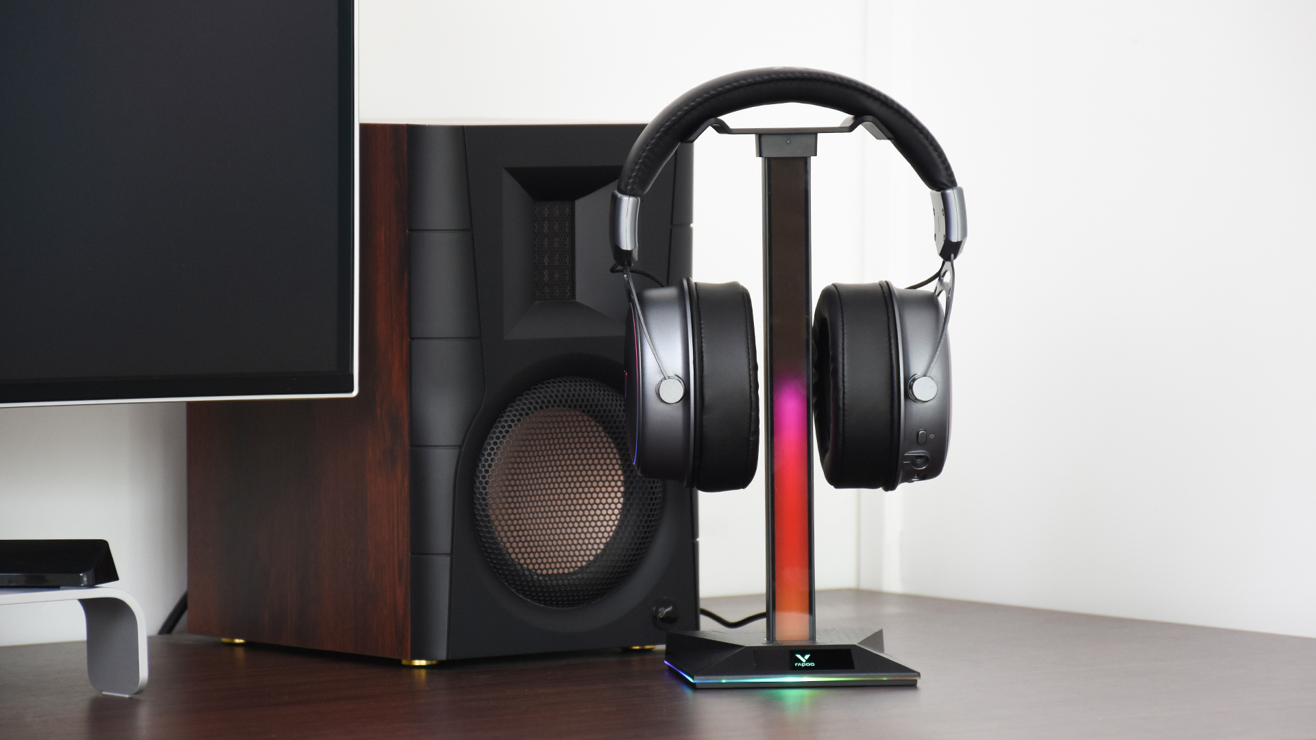 雷柏vh800连接手机,雷柏vh800耳机怎么充电