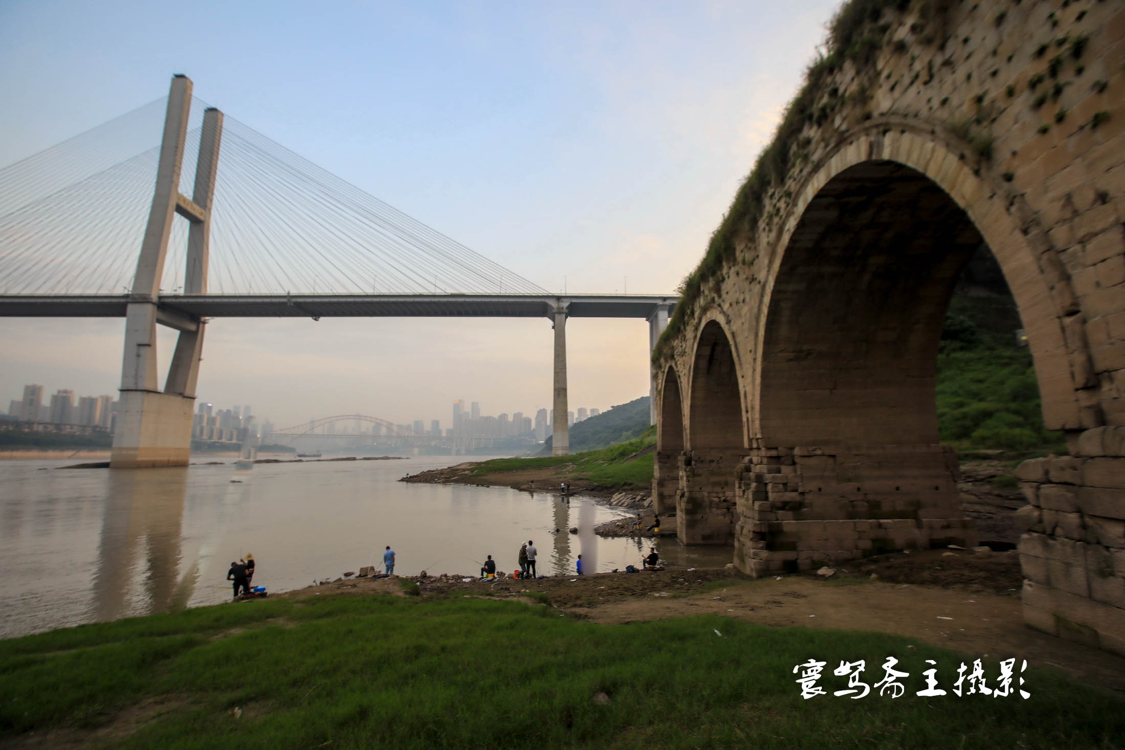 重庆茅溪百年偃月桥,重庆长江大桥两岸风光