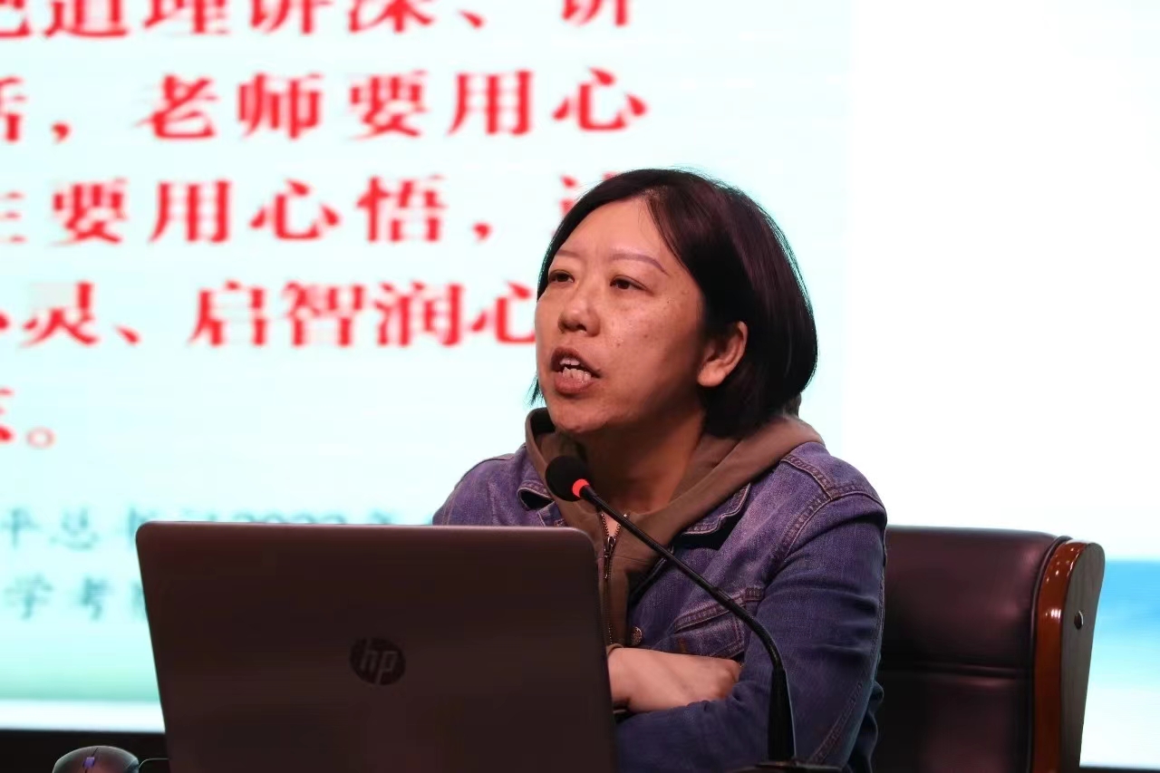 鐗㈣鍒濆績娼滃績鏁欎功鑲蹭汉,鐗㈣鑲蹭汉鍒濆績