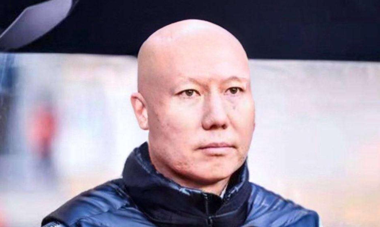 国内一级裁判被抓，戴上*铐手**！曝李铁5月结束关押，人民日报定性