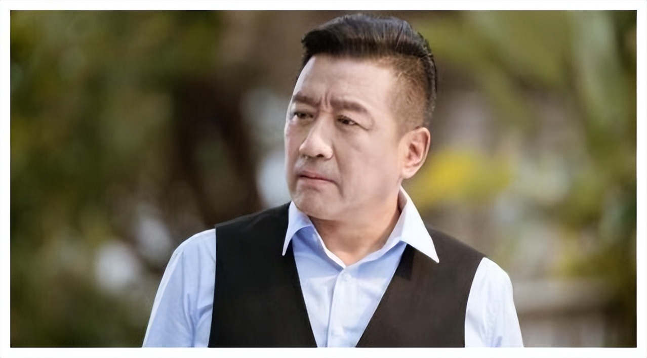 丁勇岱董勇宗利群,丁勇岱和董勇宗利群