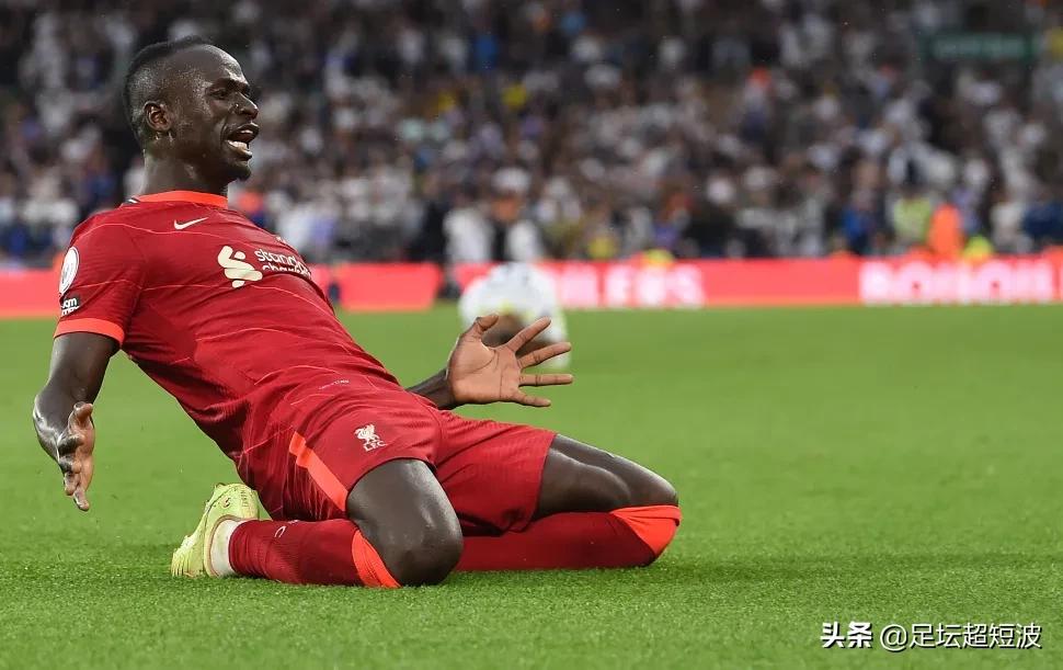 利物浦球迷评价队史球星,英媒评利物浦逆转巴萨
