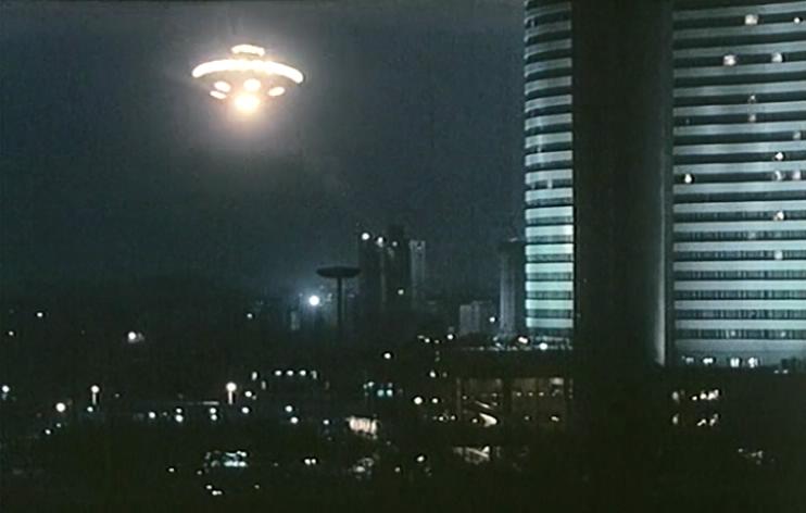 34年过去了，是时候好好谈谈科幻儿童片天花板《霹雳贝贝》了