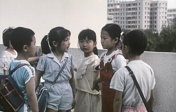 34年过去了，是时候好好谈谈科幻儿童片天花板《霹雳贝贝》了