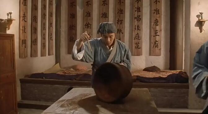 有周星驰的电影就有无厘头,有周星驰的电影