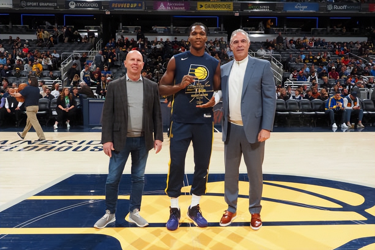 勒布朗詹姆斯碰瓷,詹姆斯碰瓷历史第一