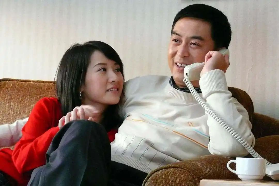 张嘉译成功的原因,张嘉译现在情况