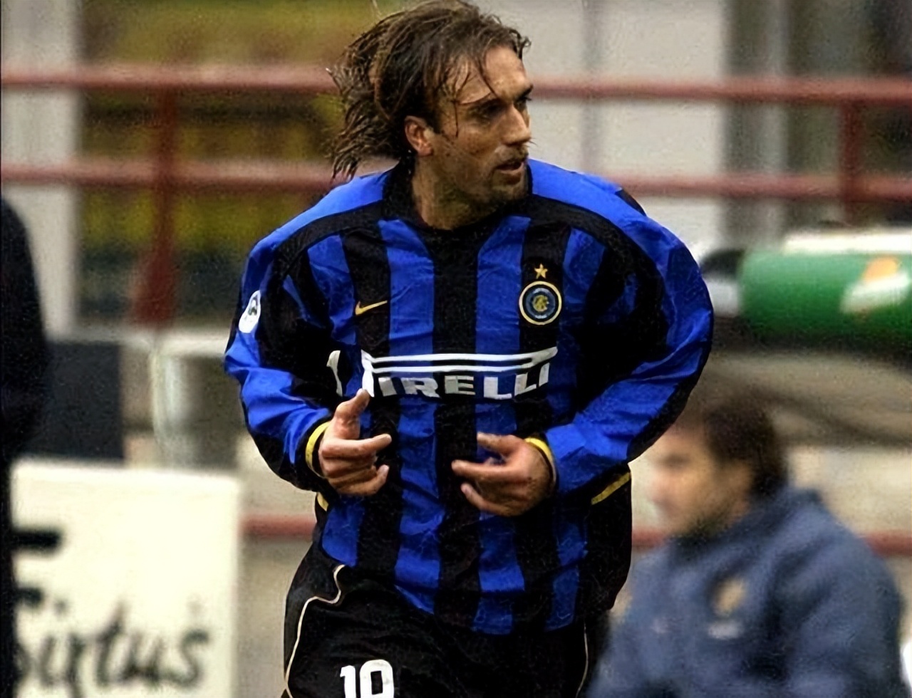 巴蒂斯图塔扛起阿根廷黑暗时刻,巴蒂斯图塔大战绿茵场