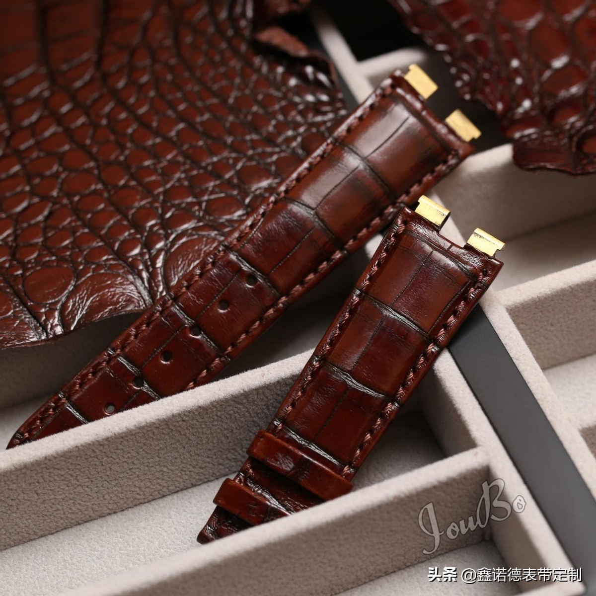 高档鳄鱼皮表带制作过程,哪里有手工制作的鳄鱼皮表带