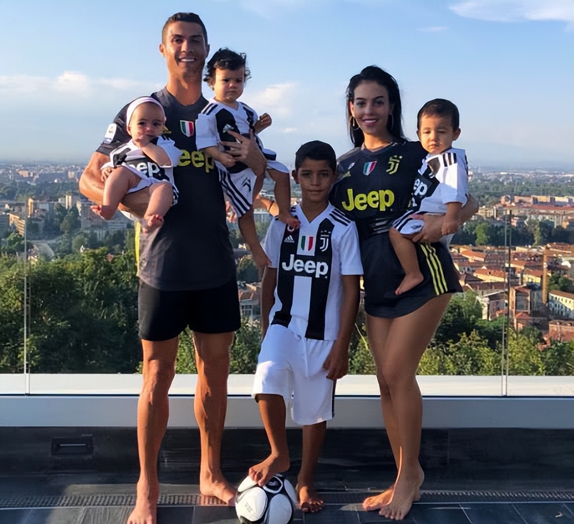 c罗的五个孩子,c罗的5个孩子