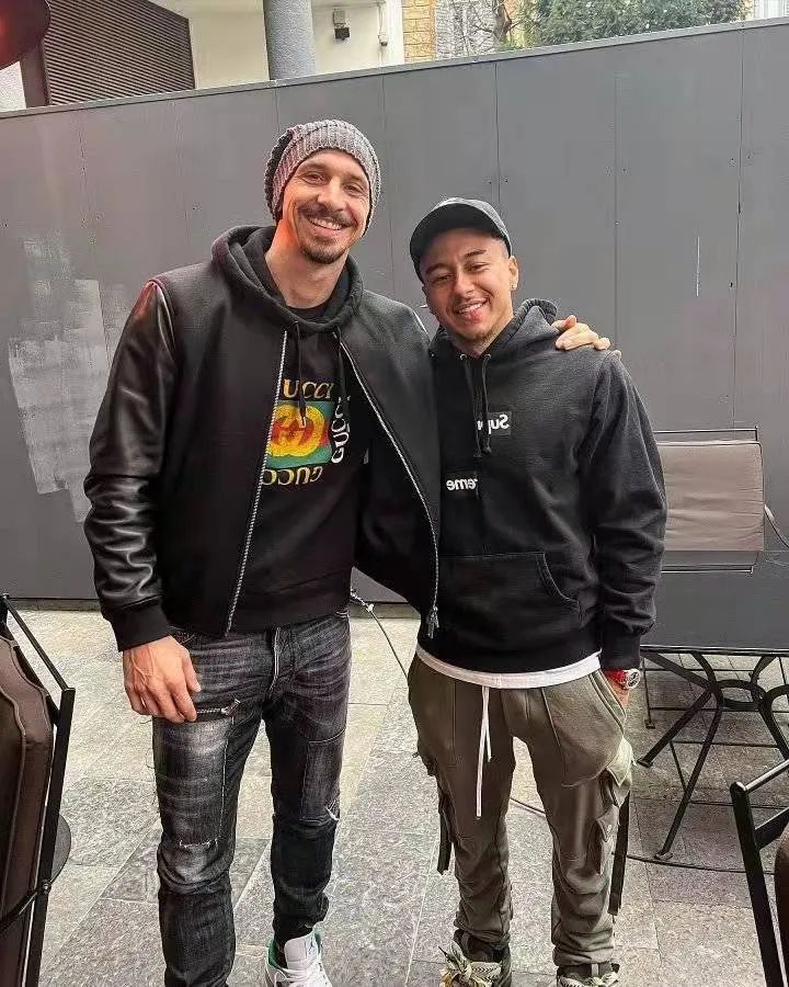 球场行为艺术,球场行为