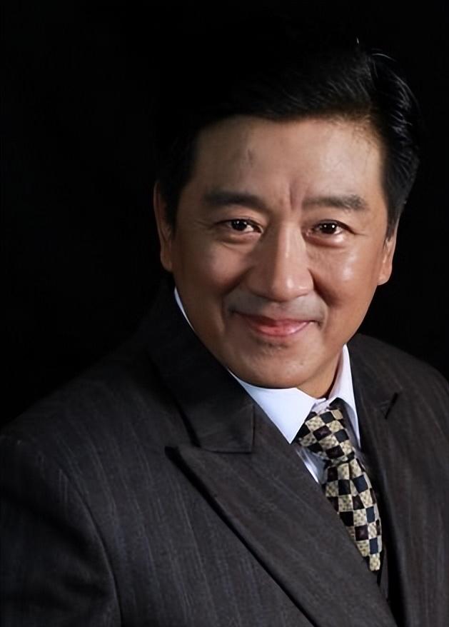 丁勇岱董勇宗利群,丁勇岱和董勇宗利群