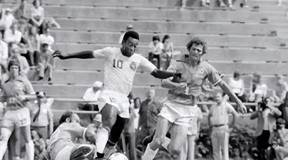 歌王谭咏麟近况,谭咏麟回老家认祖归宗视频