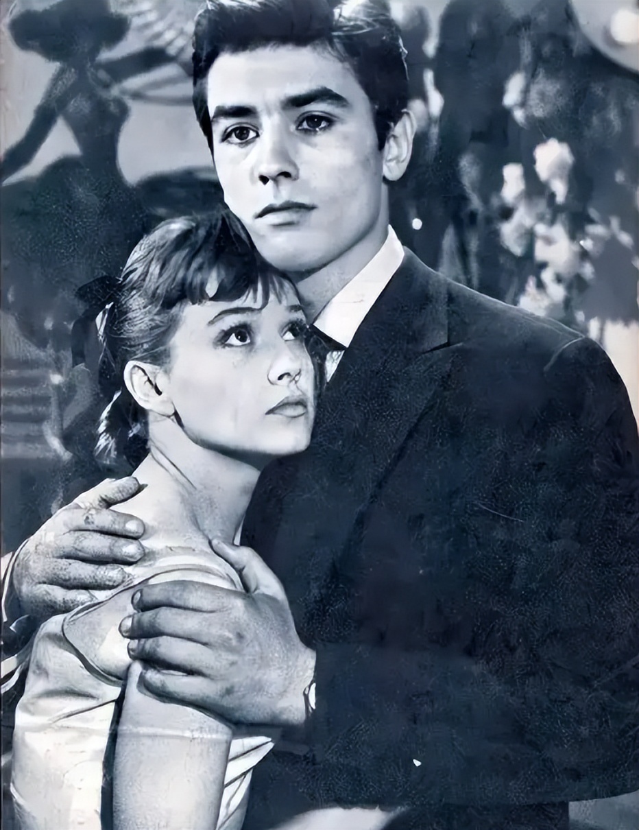 全球公认第一美男阿兰德龙,法兰西第一帅阿兰德龙