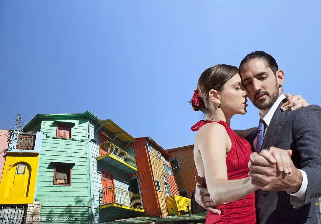 博尔赫斯小径分岔花园,博尔赫斯小径分岔的花园在线阅读