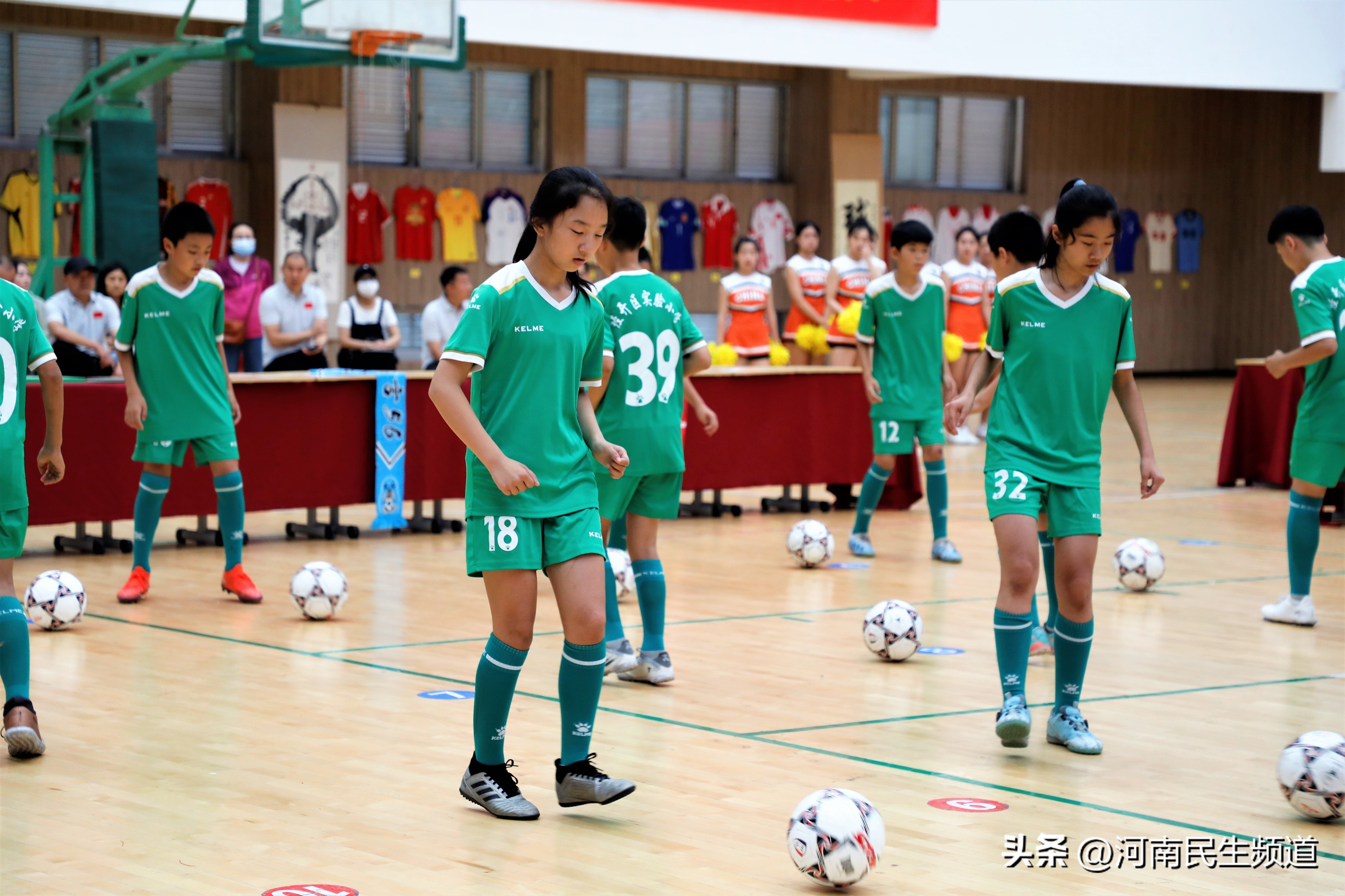 弘扬足球文化品味足球韵味,绿茵文化节