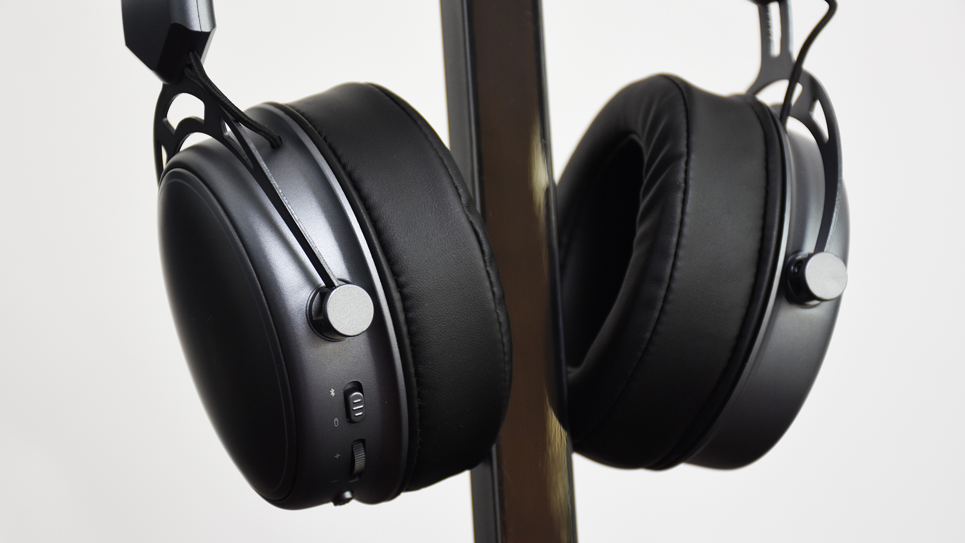 雷柏vh800连接手机,雷柏vh800耳机怎么充电