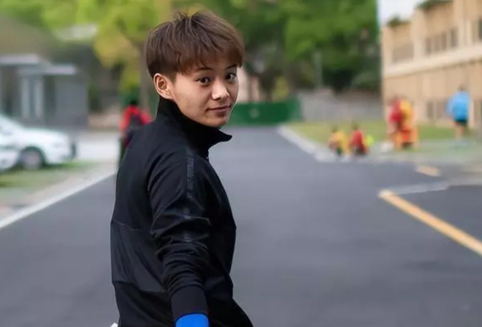 王霜踢球了吗,王霜踢男足