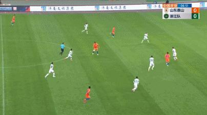 2024中超联赛第15轮青岛海牛对战,泰山2:1战胜三镇