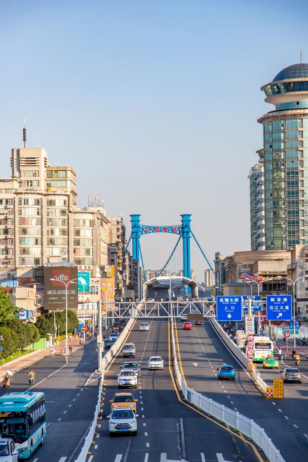 人民广场真实现状,人民广场站现状